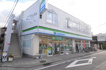 ファミリーマート阪急門戸厄神駅前店の画像