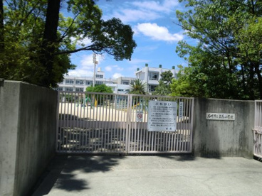 尼崎市立　立花小学校の画像1
