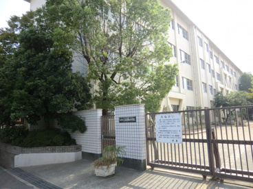 尼崎市立　立花南小学校の画像1