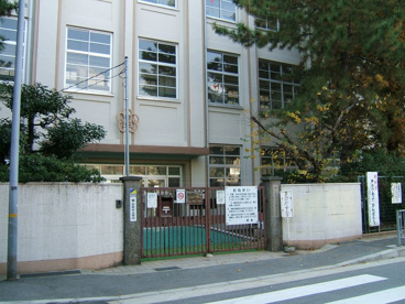 尼崎市立　長洲小学校の画像2