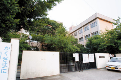 尼崎市立　小田北中学校の画像1