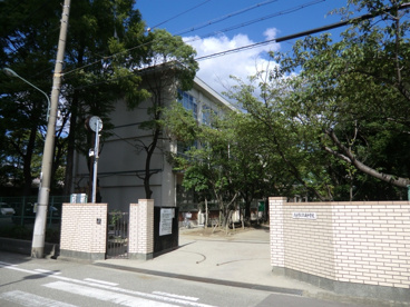 尼崎市立　大成中学校の画像1
