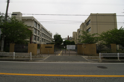 尼崎市立　立花中学校の画像1