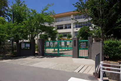 伊丹市立　北中学校の画像1