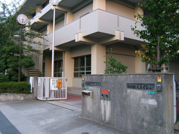伊丹市立　松崎中学校の画像3