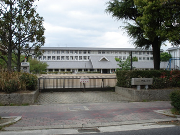 伊丹市立　伊丹小学校の画像2