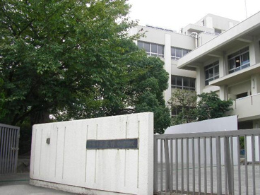 伊丹市立　荻野小学校の画像3