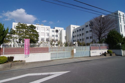 伊丹市立　鴻池小学校の画像1