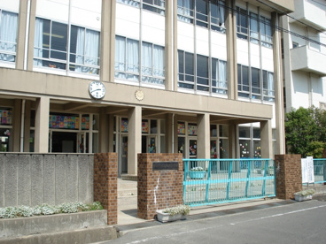 伊丹市立　昆陽里小学校の画像2