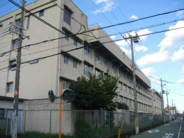 西宮市立　瓦林小学校の画像1