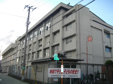 西宮市立　瓦林小学校の画像2