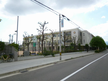 西宮市立　津門小学校の画像3