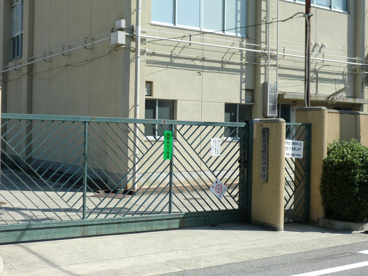 西宮市立　鳴尾小学校の画像4