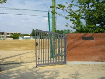 西宮市立　甲陵中学校の画像2