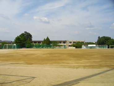 西宮市立　甲陵中学校の画像5