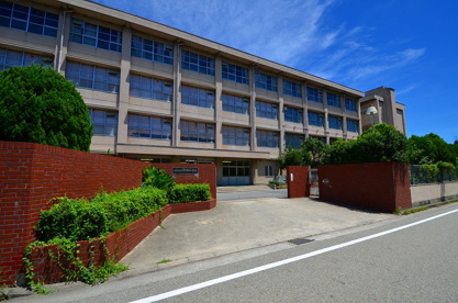 西宮市立　深津中学校の画像1
