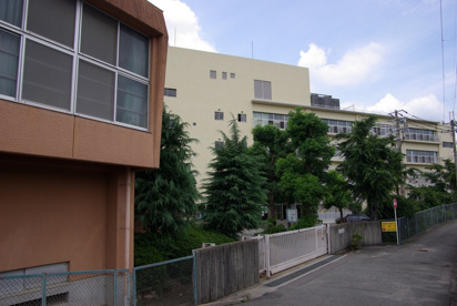 宝塚市立　南ひばりガ丘中学校の画像1