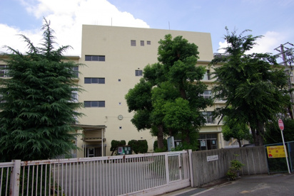 宝塚市立　南ひばりガ丘中学校の画像2