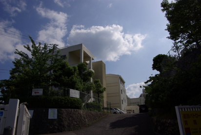 宝塚市立逆瀬台小学校の画像4