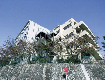 宝塚市立　長尾小学校の画像2