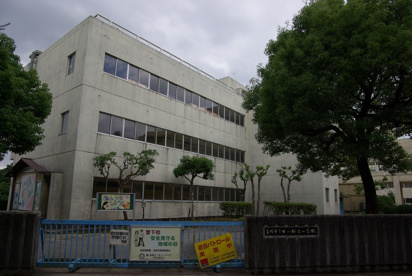 宝塚市立　中山桜台小学校の画像3