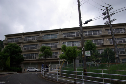宝塚市立　中山五月台小学校の画像4