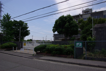 宝塚市立　丸橋小学校の画像1