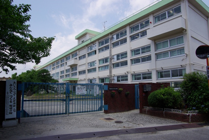 川西市立　久代小学校の画像1