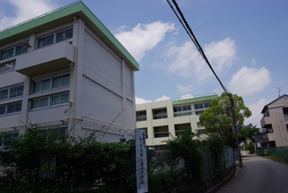 川西市立　久代小学校の画像3