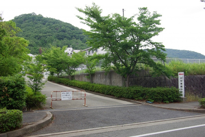 川西市立　けやき坂小学校の画像2