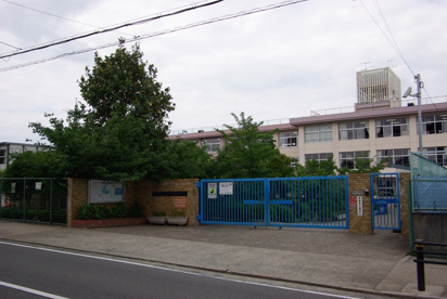 川西市立　清和台南小学校の画像2