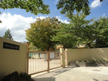 川西市立　牧の台小学校の画像2
