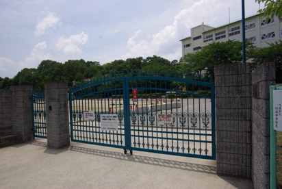 川西市立　川西中学校の画像4