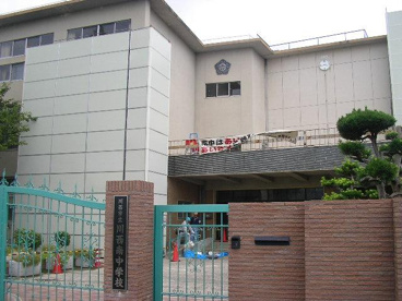 川西市立　川西南中学校の画像1