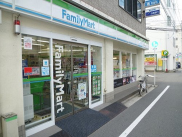 ファミリーマート 西平塚町店