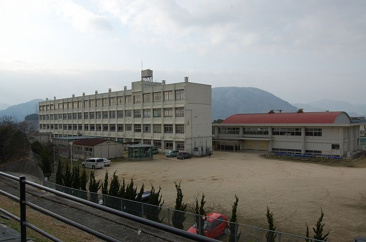 落合小学校