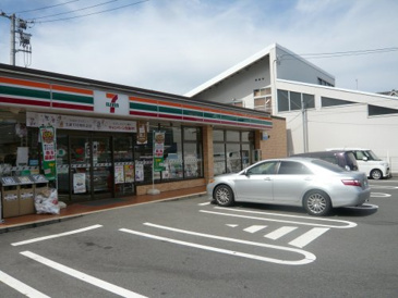 セブンイレブン 広島東本浦店