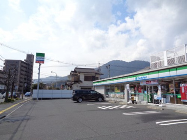 ファミリーマート 広島落合店