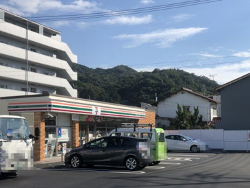セブンイレブン 広島上小田店