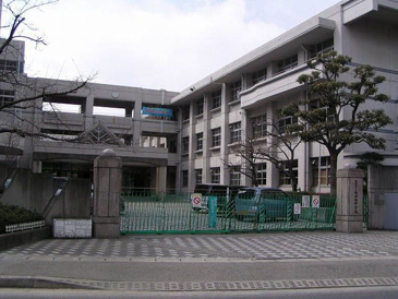 海田西中学校
