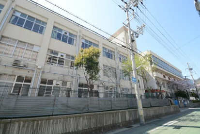 神戸市立本山南小学校の画像3