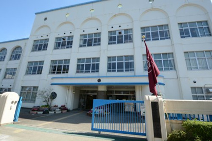 神戸市立本山第二小学校の画像3