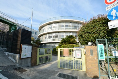 神戸市立美野丘小学校の画像1