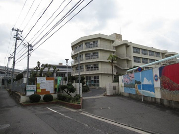 大州小学校