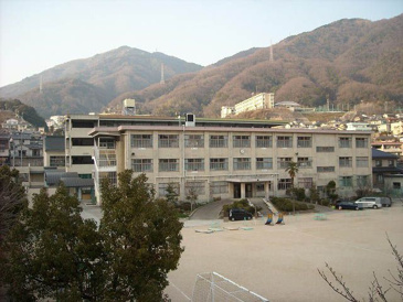 原小学校