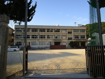 三原市立　中之町小学校