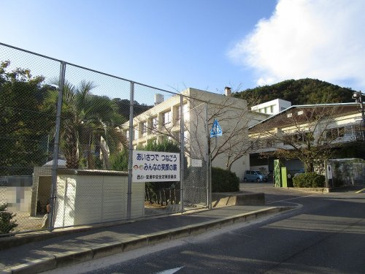 三原市立　西小学校
