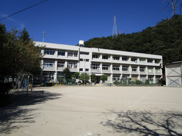 三原市立　沼田小学校