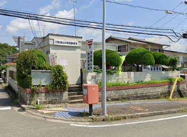 川西湯山台簡易郵便局の画像1
