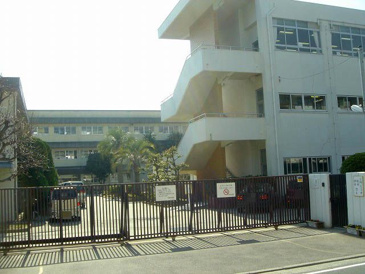 矢賀小学校